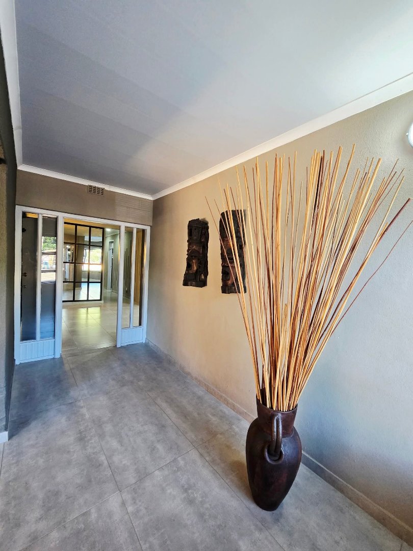 5 Bedroom Property for Sale in Irene Park North West